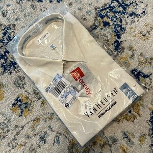 Van Heusen Men’s Dress Shirt